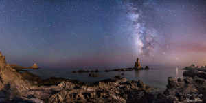 exposicion cuando cae la noche comienza la magia cabo de gata panorámica