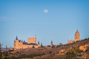 segovia alcazar catedral luna llena